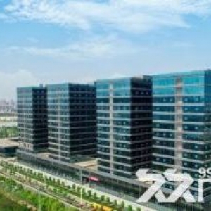 出租总面积136万平方、一二期完成23万平方方正在招商半小时