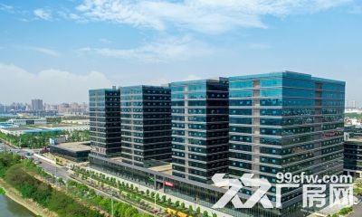 出租总面积136万平方、一二期完成23万平方方正在招商半小时可直达市中心